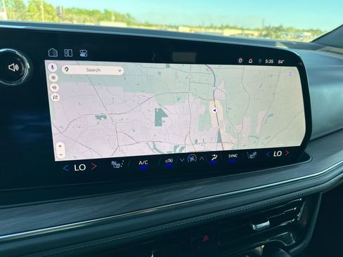 Used 2025 Chevrolet Tahoe LT image 19