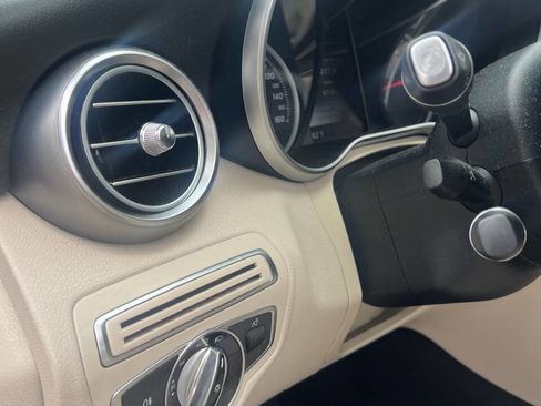 Used 2015 Mercedes-Benz C 300 4MATIC Sedan image 12