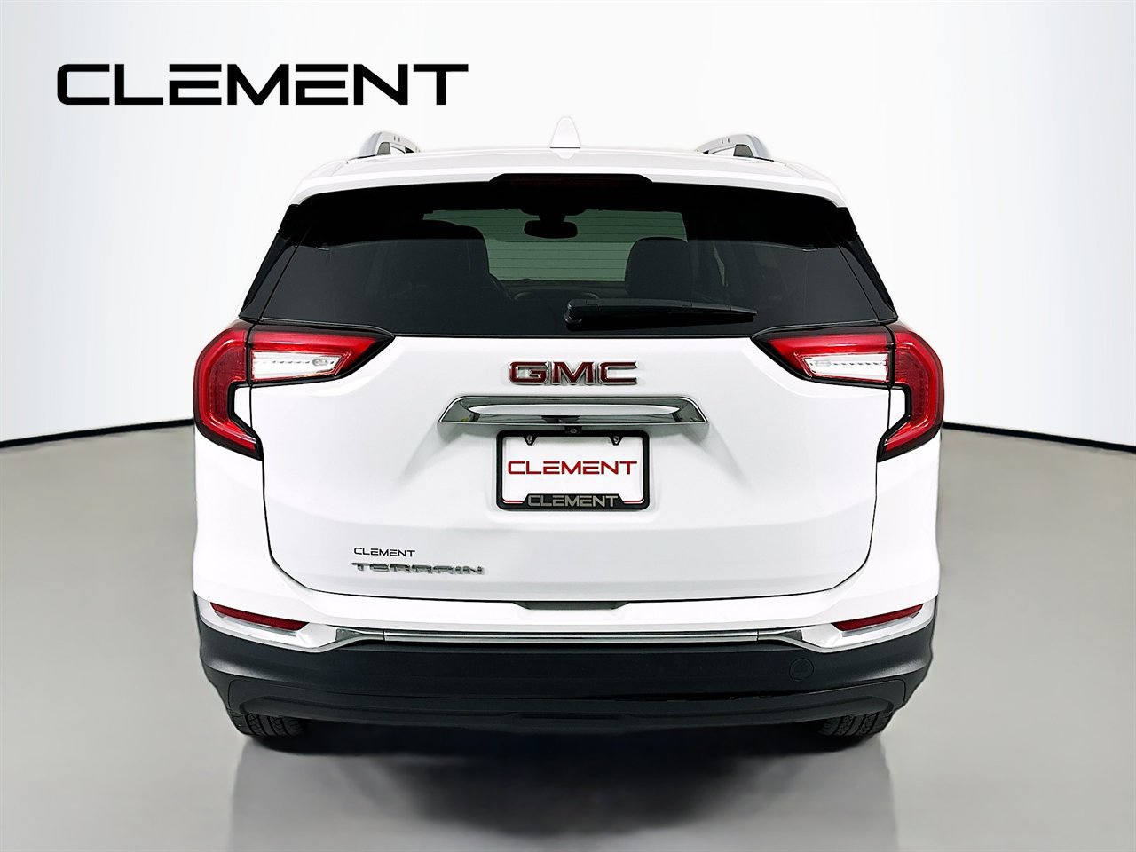 Used 2023 GMC Terrain SLT FWD image 8