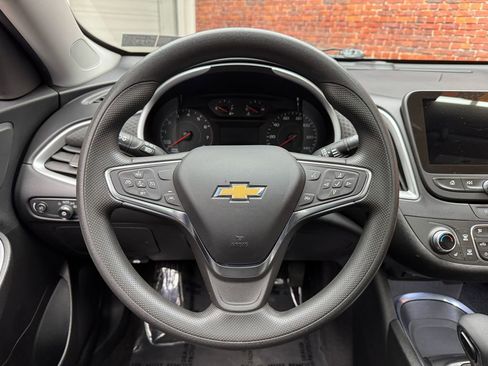 Used 2024 Chevrolet Malibu LT FWD image 14