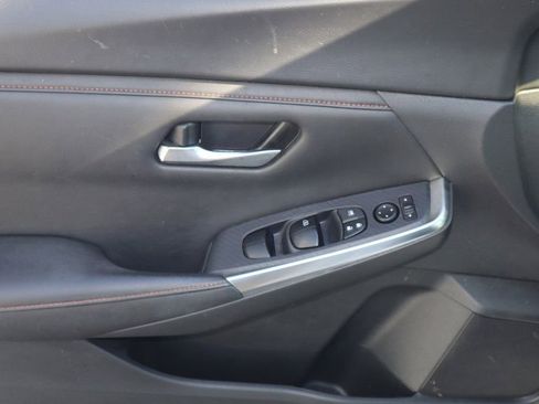 Certified 2023 Nissan Sentra SR FWD image 14