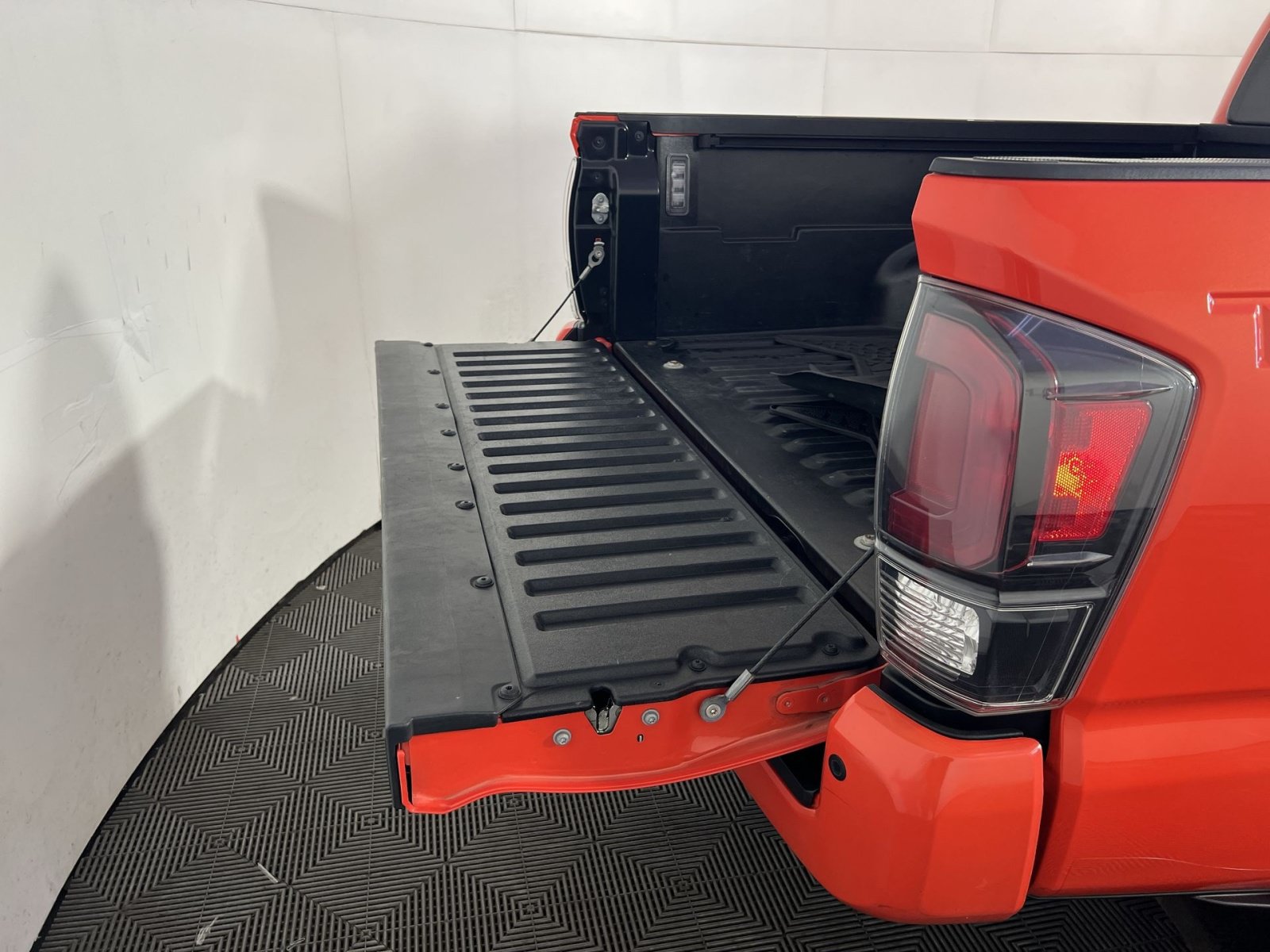 Used 2023 Toyota Tacoma TRD Pro AWD/4WD image 26