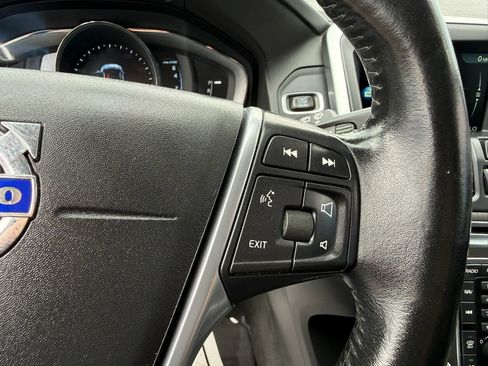 Used 2016 Volvo XC60 T5 Premier w/ Protection Package AWD/4WD image 22