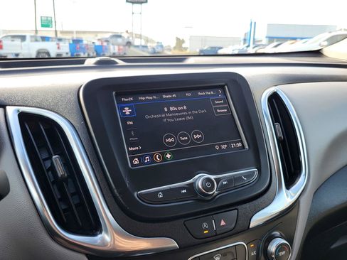 Used 2024 Chevrolet Equinox LS w/ LS Convenience Package image 26