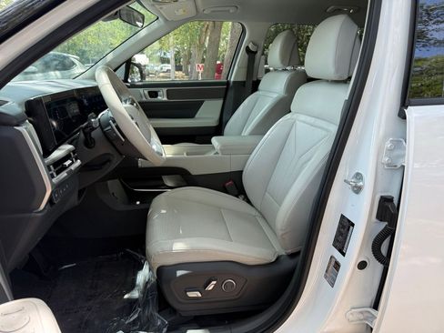 Used 2025 Hyundai Santa Fe SEL AWD/4WD image 36