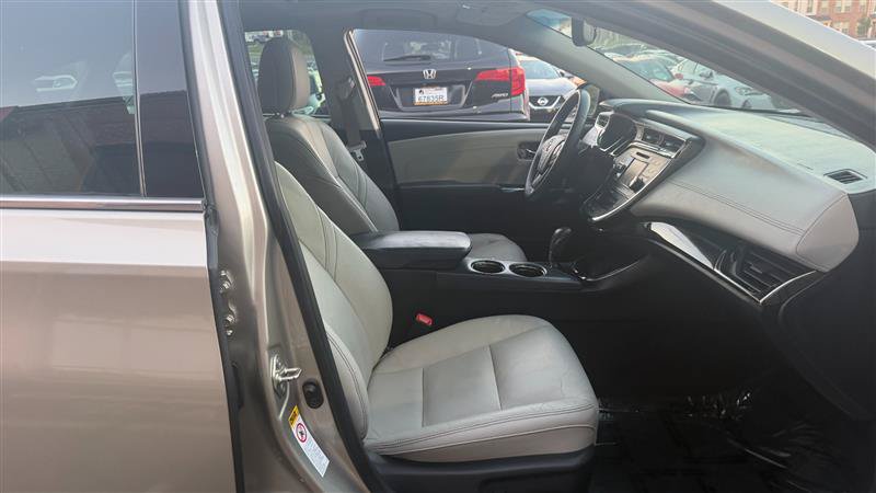 Used 2014 Toyota Avalon XLE Touring FWD image 6