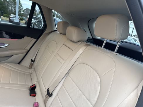 Certified 2022 Mercedes-Benz GLC 300 GLC 300 image 20