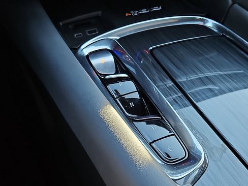 Certified 2023 Buick Enclave Essence w/ Experience Buick Package image 15