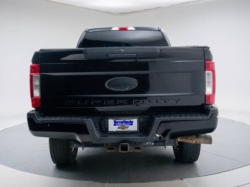 Used 2018 Ford F250 XLT w/ Snow Plow Prep Package AWD/4WD image 5