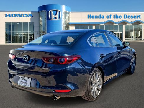 Used 2023 MAZDA MAZDA3 s image 3