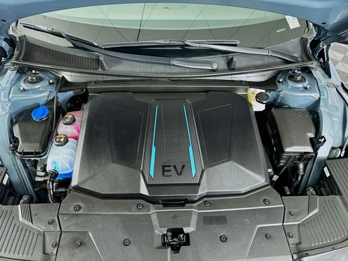 Used 2024 Hyundai Ioniq 5 SEL image 32