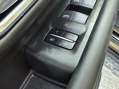 Certified 2024 Chevrolet Tahoe Premier image 18