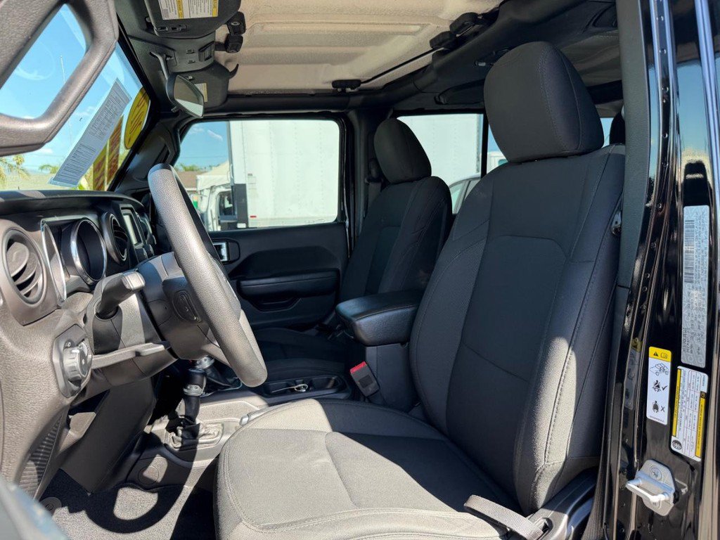 Used 2019 Jeep Wrangler Unlimited Sport AWD/4WD image 18