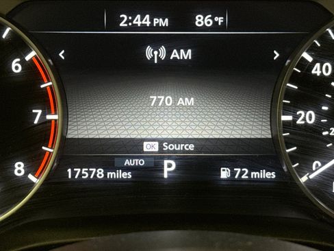 Used 2023 Nissan Rogue S AWD/4WD image 9