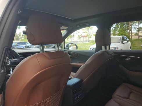 Certified 2025 Audi Q7 3.0T Premium Plus AWD/4WD image 18