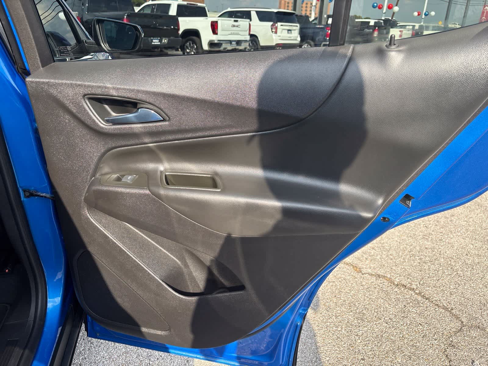 Used 2024 Chevrolet Equinox LT FWD image 13