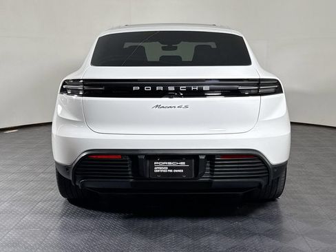 Certified 2025 Porsche Macan 4S Electric AWD/4WD image 6