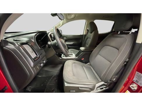Used 2021 Chevrolet Colorado LT w/ LT Convenience Package AWD/4WD image 12