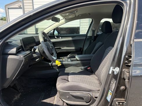 Used 2025 Kia K5 LXS FWD image 17