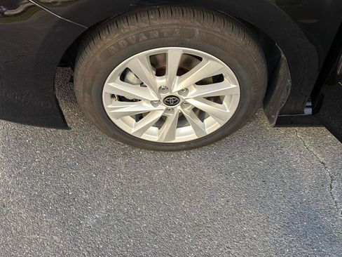 Certified 2022 Toyota Camry LE FWD image 35