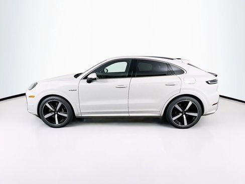 New 2026 Porsche Cayenne Turbo AWD/4WD image 2