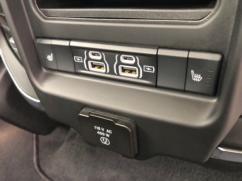 Used 2026 RAM 1500 Laramie AWD/4WD image 27