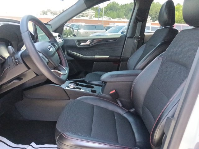 Certified 2025 Ford Escape ST-Line w/ Tech Pack #1 FWD image 15