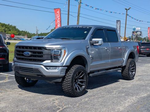 Used 2022 Ford F150 Lariat w/ Equipment Group 502A High AWD/4WD image 3