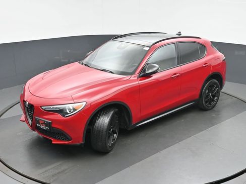 Used 2021 Alfa Romeo Stelvio Ti Sport AWD/4WD image 32
