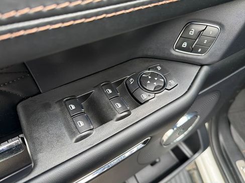 Used 2020 Ford Expedition Platinum AWD/4WD image 19