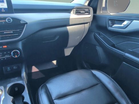 Used 2022 Ford Escape SEL image 28