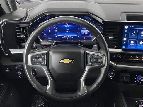 Certified 2022 Chevrolet Silverado 1500 LTZ w/ LTZ Convenience Package II AWD/4WD image 17