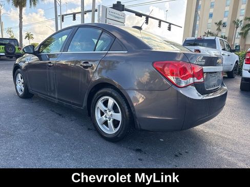 Used 2016 Chevrolet Cruze LT image 7