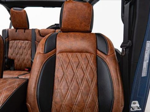 Used 2026 Jeep Wrangler Unlimited Sport image 3