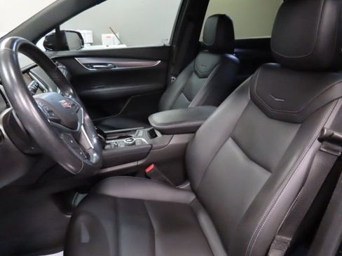 Certified 2022 Cadillac XT5 Luxury image 15