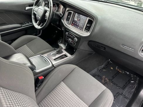 Used 2019 Dodge Charger Scat Pack RWD image 17