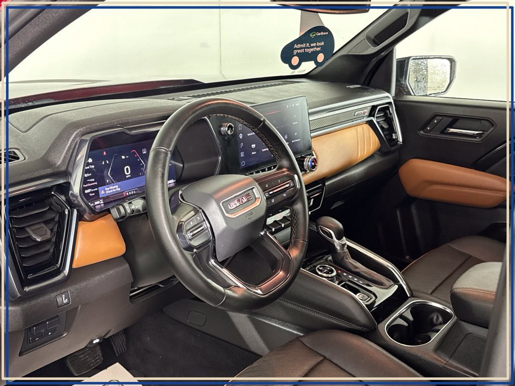 Certified 2025 GMC Canyon AT4 w/ AT4 Premium Package AWD/4WD image 16