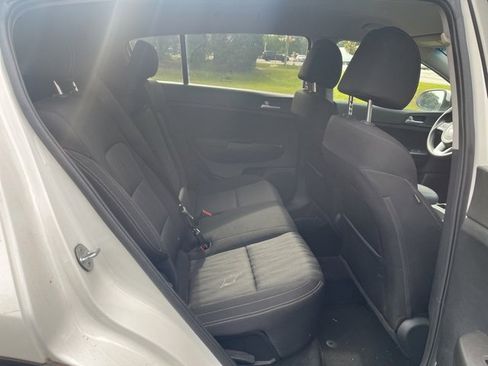 Used 2020 Kia Sportage LX image 13