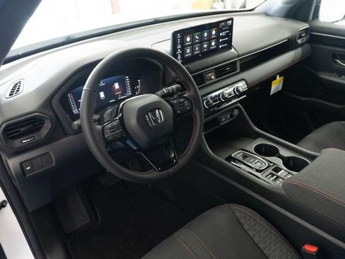New 2026 Honda Pilot Sport image 5