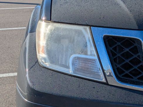 Used 2013 Nissan Frontier SV w/ SV Value Truck Pkg image 9