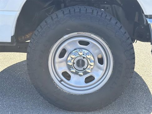 Used 2023 Ford F350 XL w/ FX4 Off-Road Package image 27