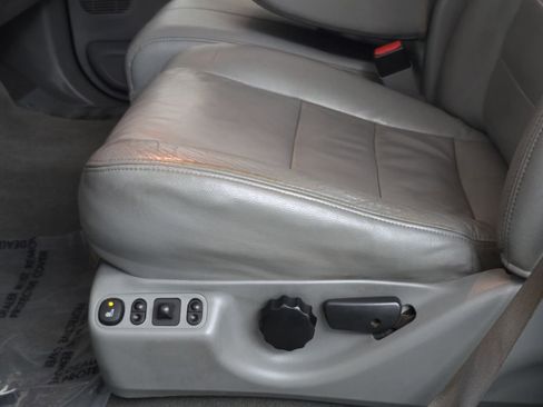 Used 2005 Ford F350 Lariat AWD/4WD image 21