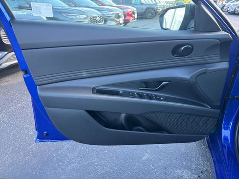 New 2025 Hyundai Elantra Sport image 22