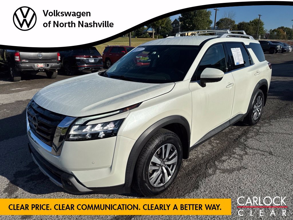 Used 2022 Nissan Pathfinder SL FWD image 1