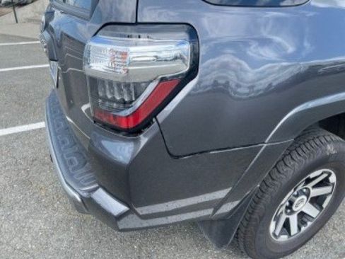 Used 2023 Toyota 4Runner TRD Off-Road Premium w/ Off Road Premium Plus Package AWD/4WD image 14