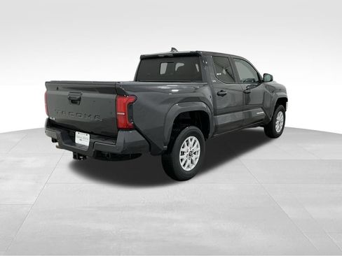 Used 2025 Toyota Tacoma SR5 w/ SR5 Upgrade Package image 4