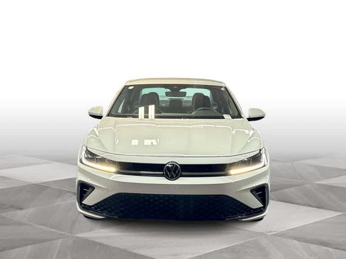 Used 2026 Volkswagen Jetta Sport FWD image 3