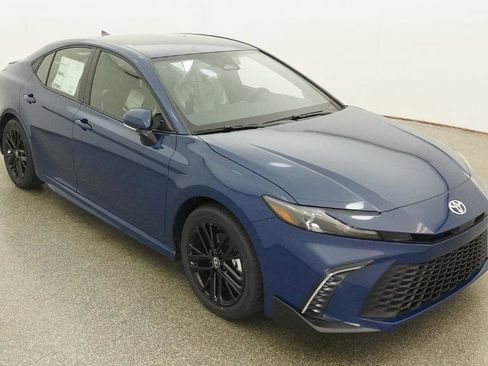 New 2026 Toyota Camry SE image 16