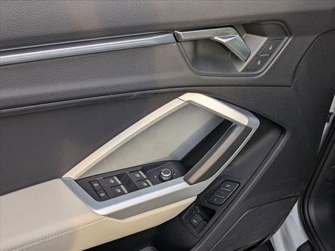 Used 2025 Audi Q3 2.0T Premium Plus w/ Premium Plus Package image 14