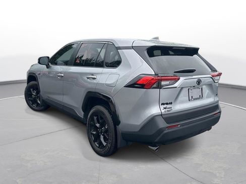 Certified 2025 Toyota RAV4 LE FWD image 8